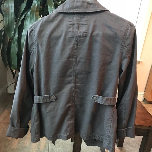 Lightweight Jacket - Picture 2 of 3